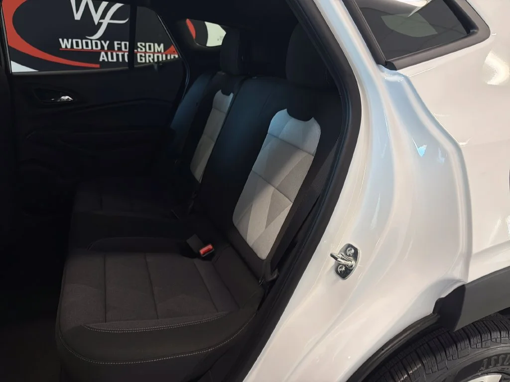 New 2026 Summit White Chevrolet 1RS image 9