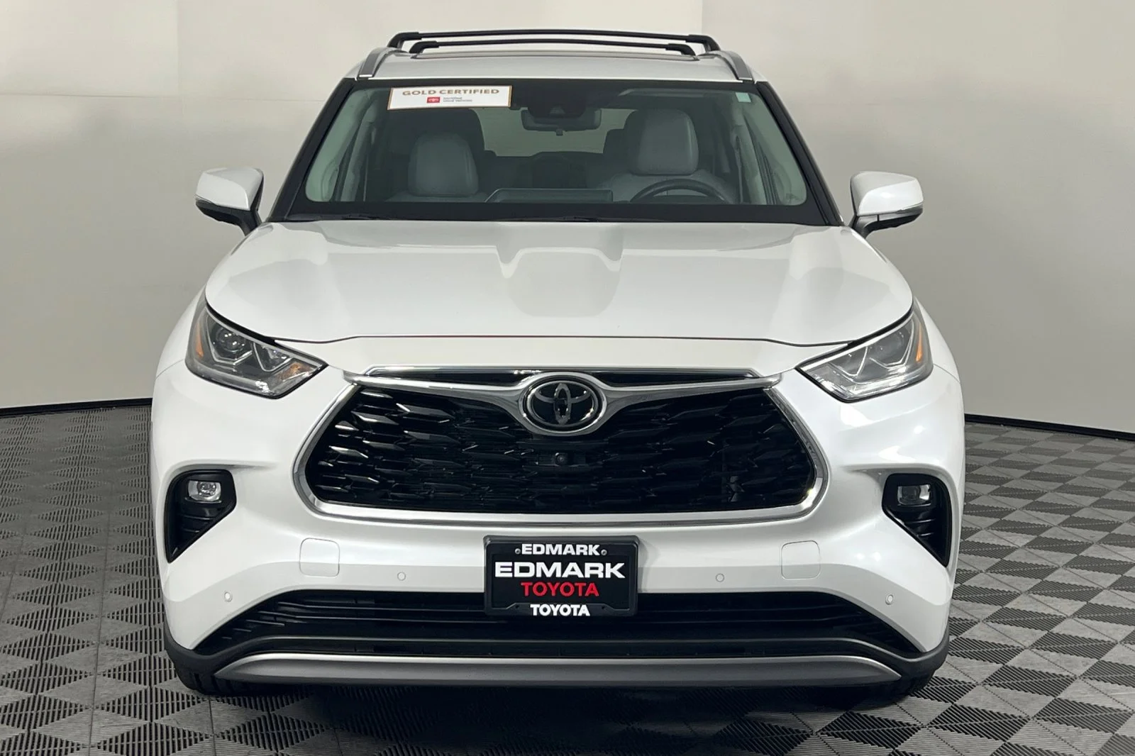 Certified Used 2022 Wind Chill Pearl Toyota Platinum image 8