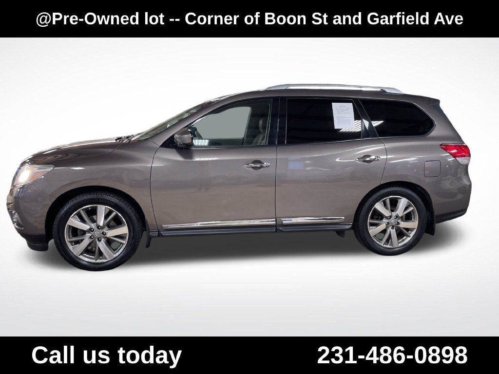 Used 2014 Nissan Pathfinder Platinum with VIN 5N1AR2MNXEC734321 for sale in Traverse City, MI