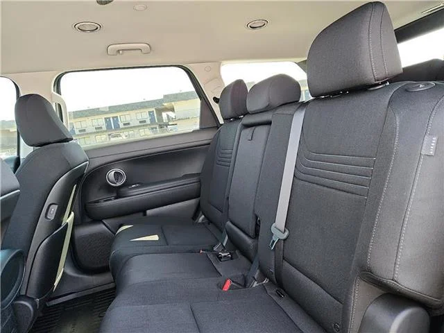 New 2026 Ecotronic Gray Pearl Hyundai SE image 8