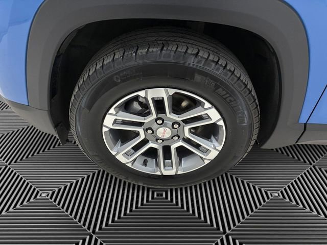 Used 2025 Rapids Metallic GMC Elevation image 9