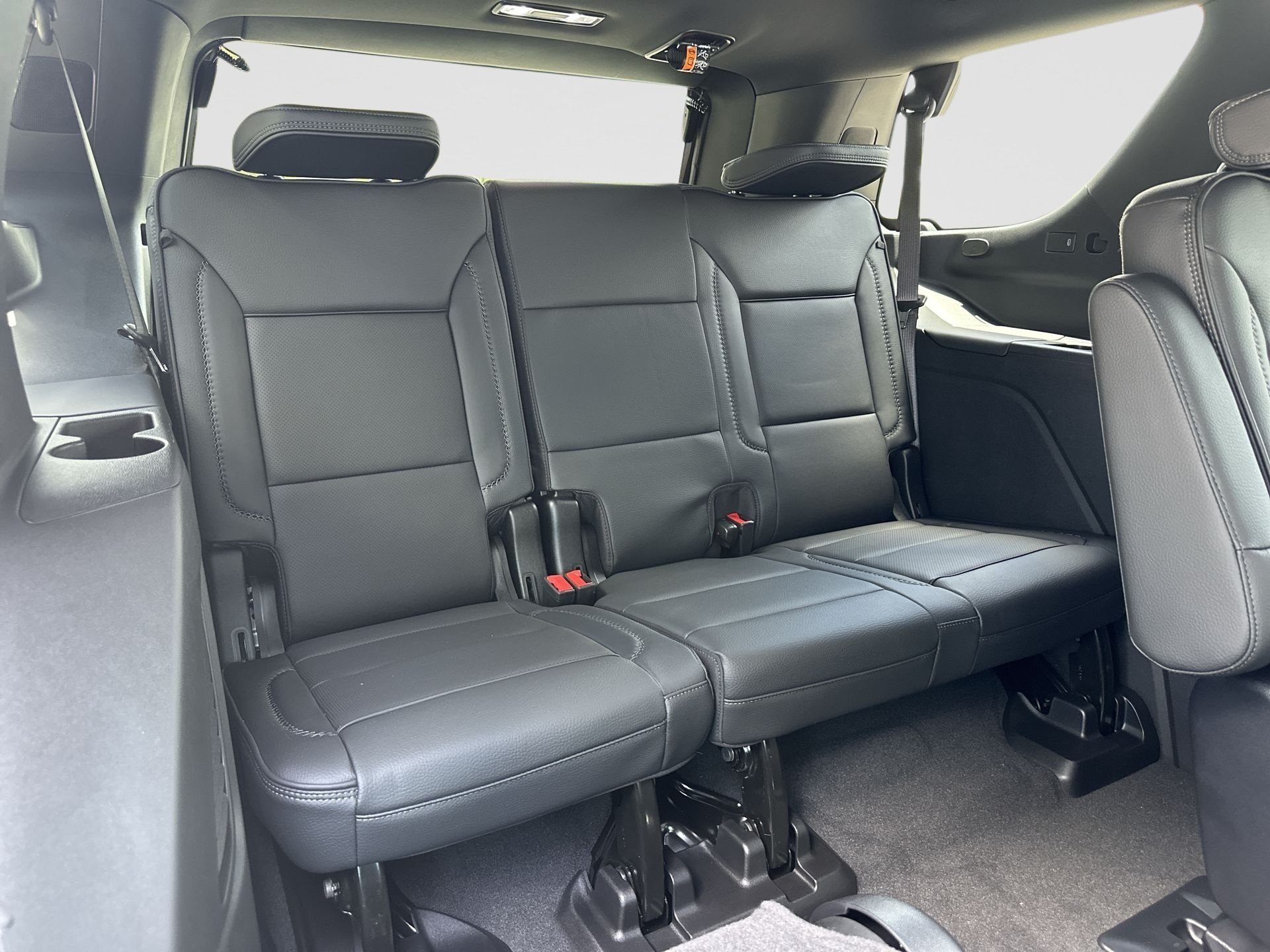 2026 GMC Yukon Denali - Photo 27
