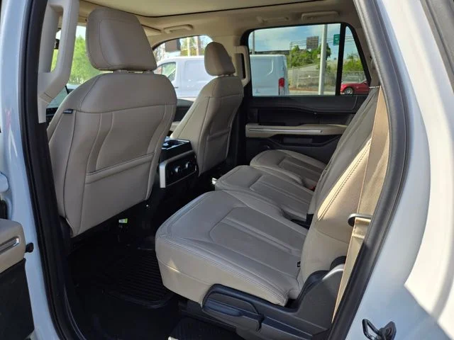 Used 2024 White Ford Limited image 18