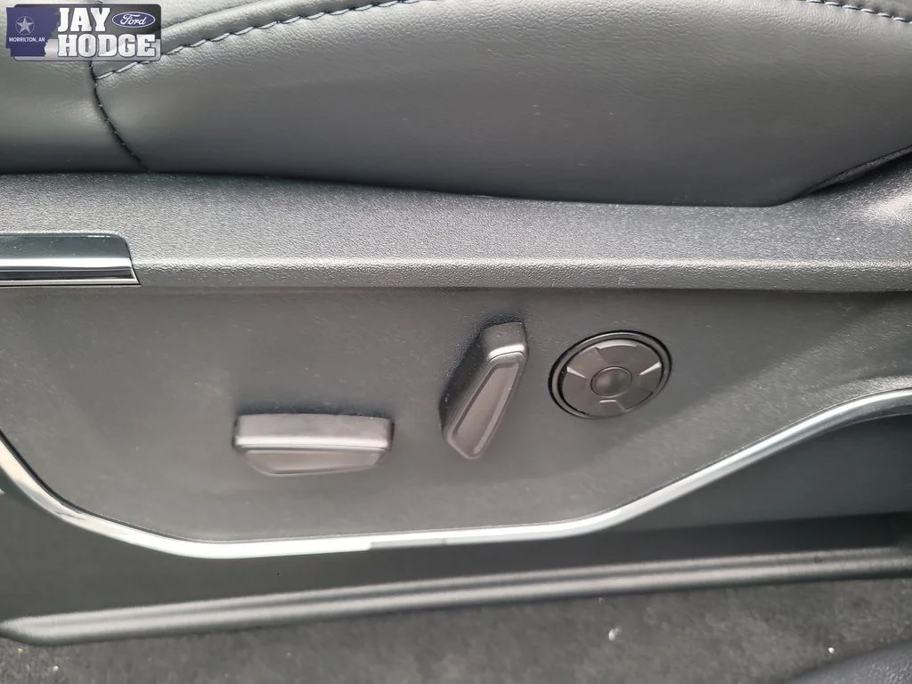 2026 Ford F-250 Super Duty Platinum - Photo 17