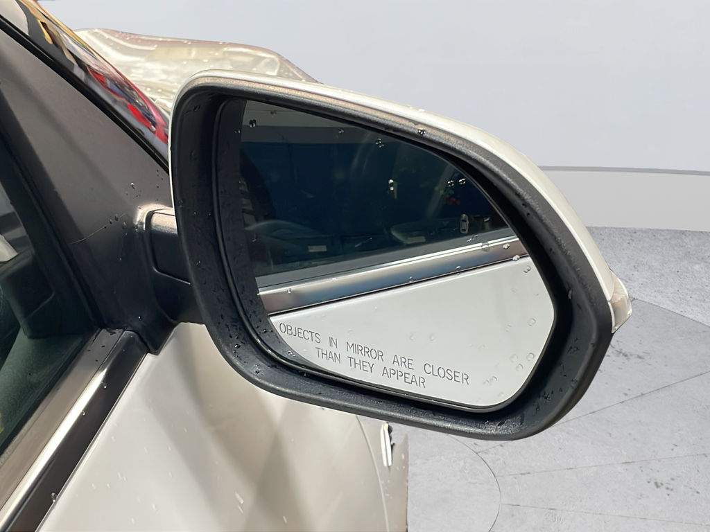 Used 2023 White Kia EX image 42