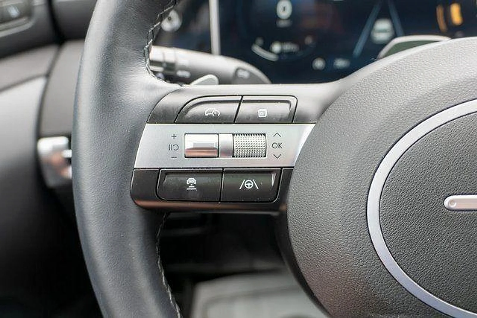 Used 2025 Shimmering Silver Hyundai Limited image 26
