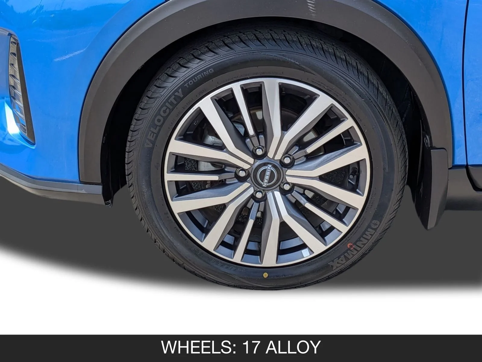 Used 2023 Electric Blue Metallic/Super Black Nissan SV image 11