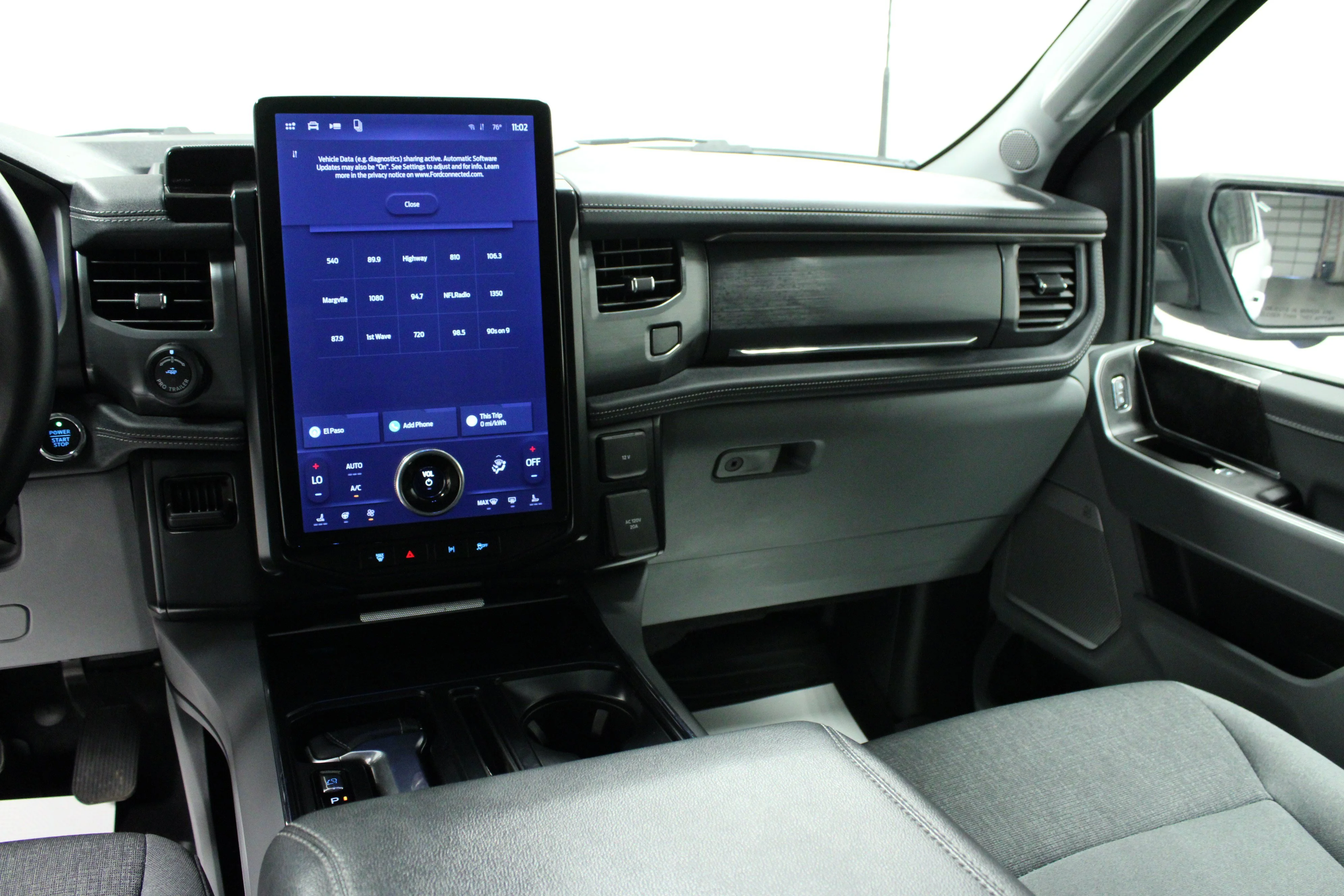 Used 2024 Oxford White Ford Flash image 19