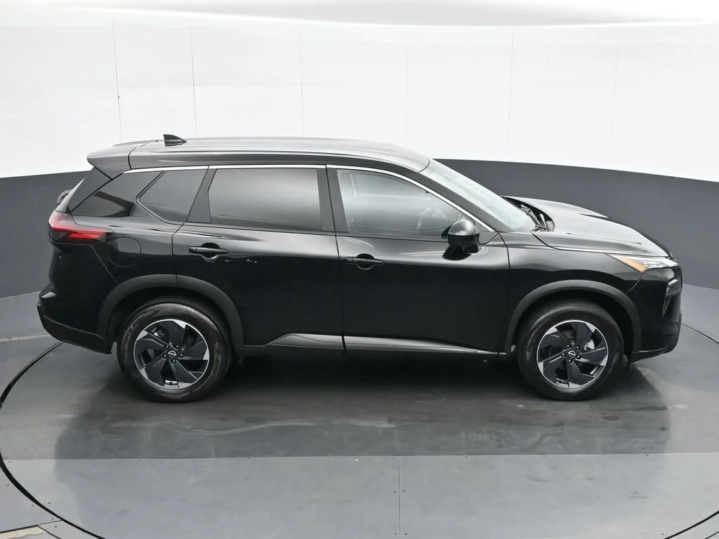 Used 2025 Black Nissan SV image 22