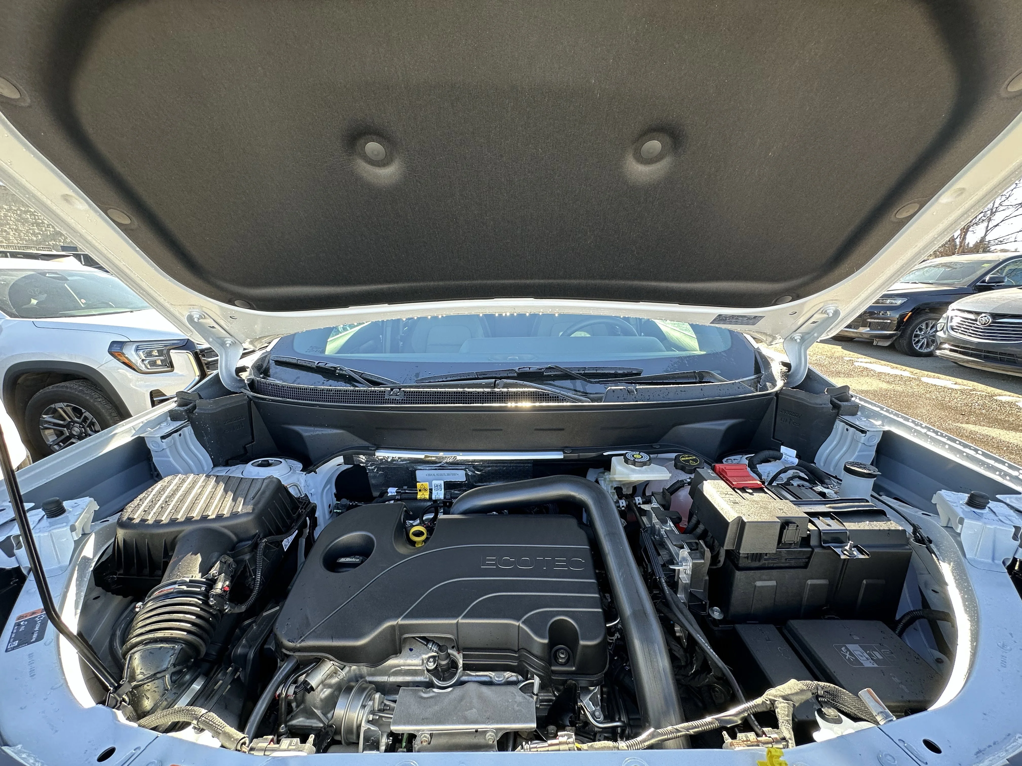 New 2026 Summit White GMC AWD AT4 image 6