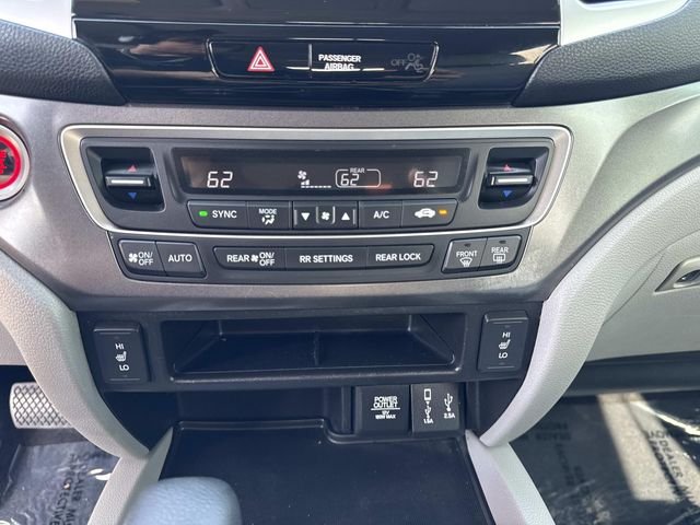 Used 2017 Modern Steel Metallic Honda EX-L image 27