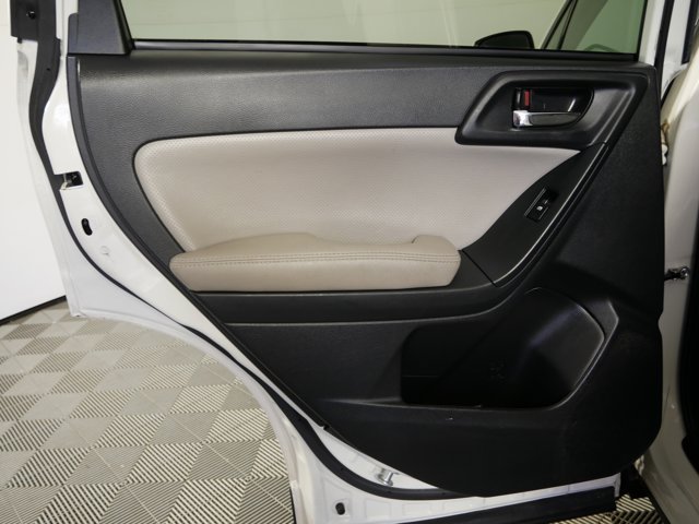 Used 2015 Satin White Pearl Subaru Limited image 12