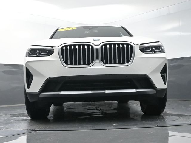 Used 2024 White BMW sDrive30i image 42