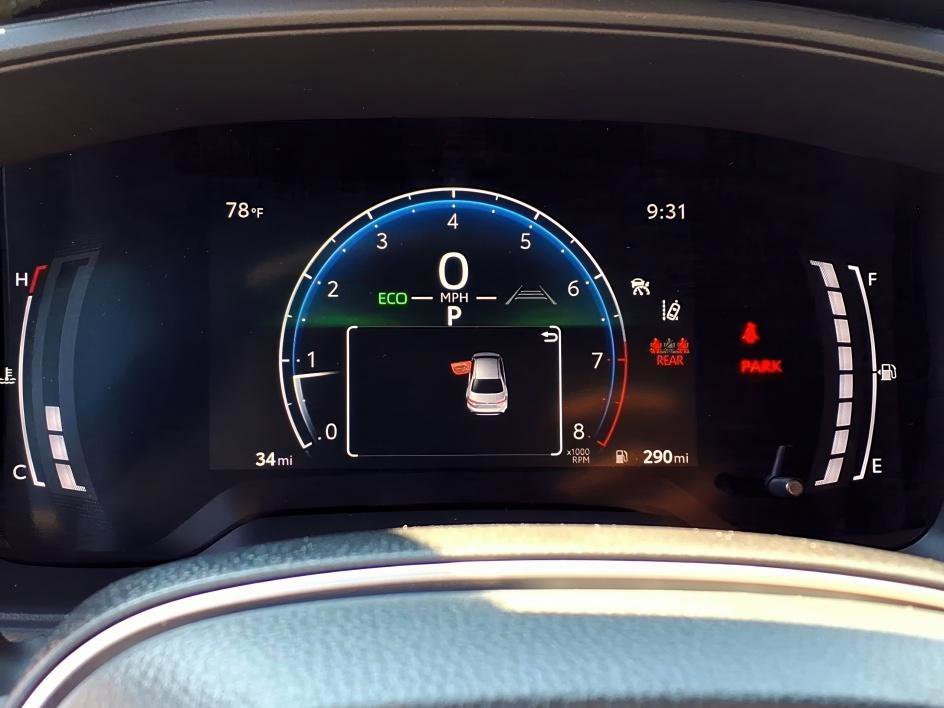Used 2026 Ice Cap Toyota SE image 24