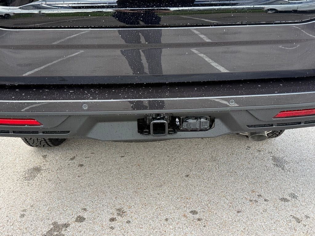 New 2027 Dark Matter Gray Metallic Ford Active image 34