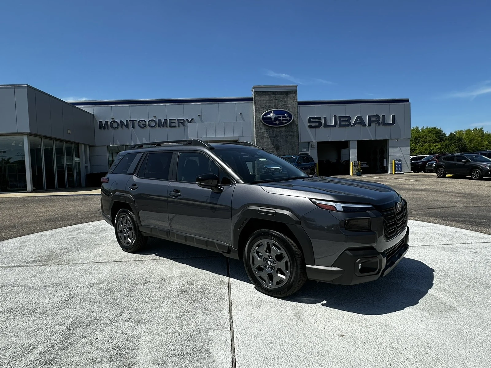 2026 Subaru Outback Premium's photo