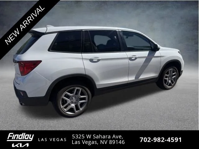 Used 2024 White Honda EX-L image 3