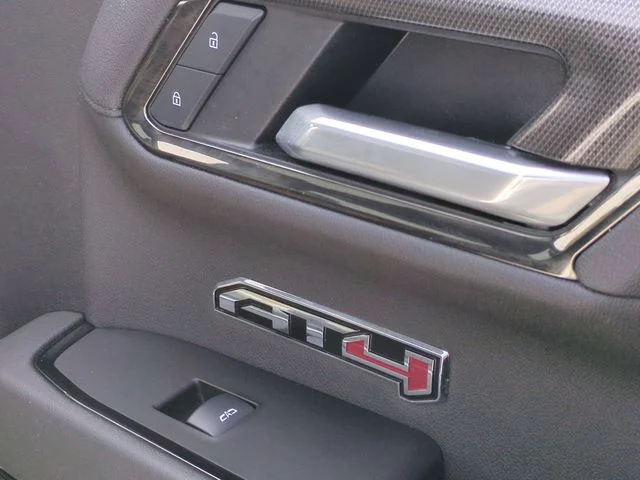 Used 2025 White GMC AT4 image 40