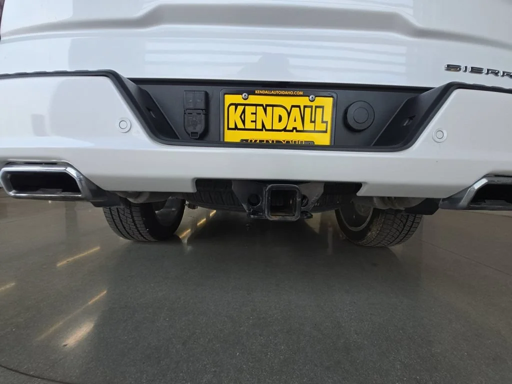 Used 2020 WHITE FROST TRICOAT GMC Denali image 27
