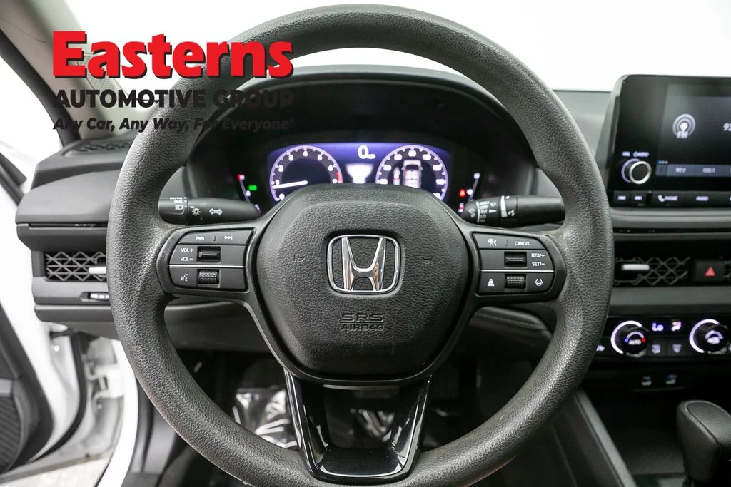 Used 2024 White Honda EX image 10