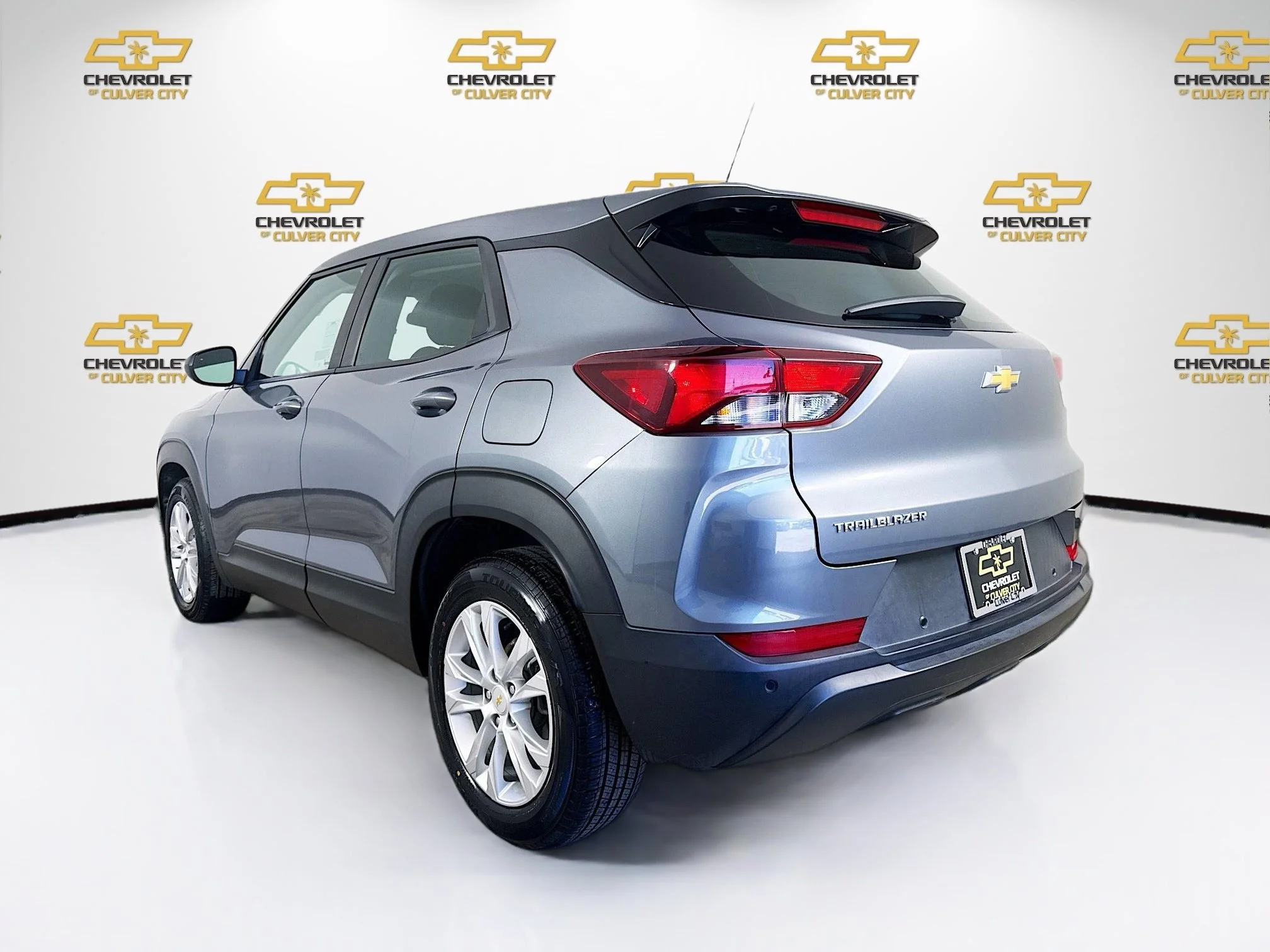 Used 2021 SATIN STEEL METALLIC Chevrolet LS image 6