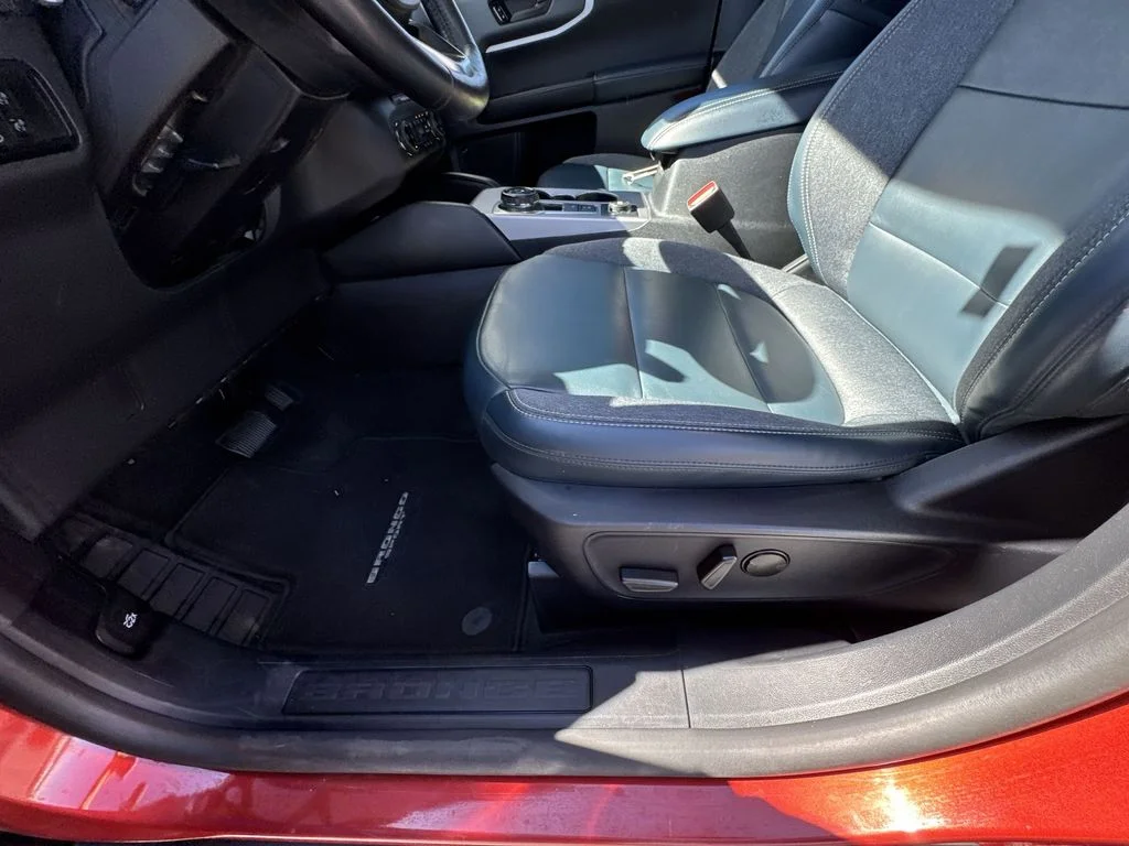 Used 2023 Red Ford Outer Banks image 19