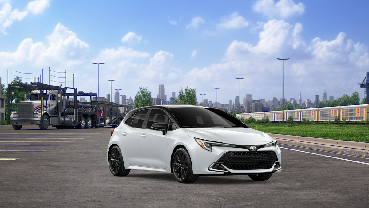 New 2027 Wind Chill Pearl with Black roof Toyota XSE image 15