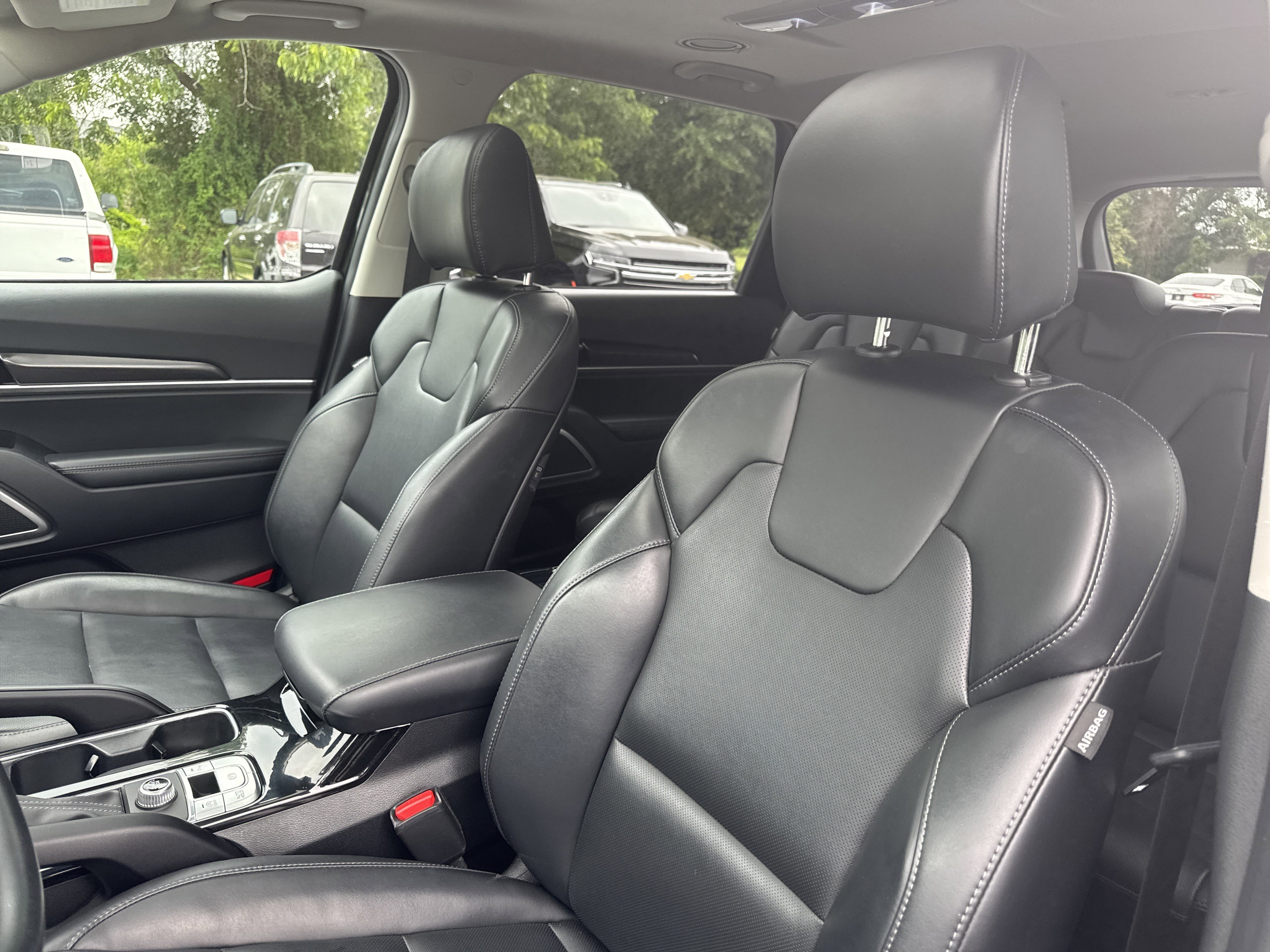 Used 2025 Ebony Black Kia S image 15