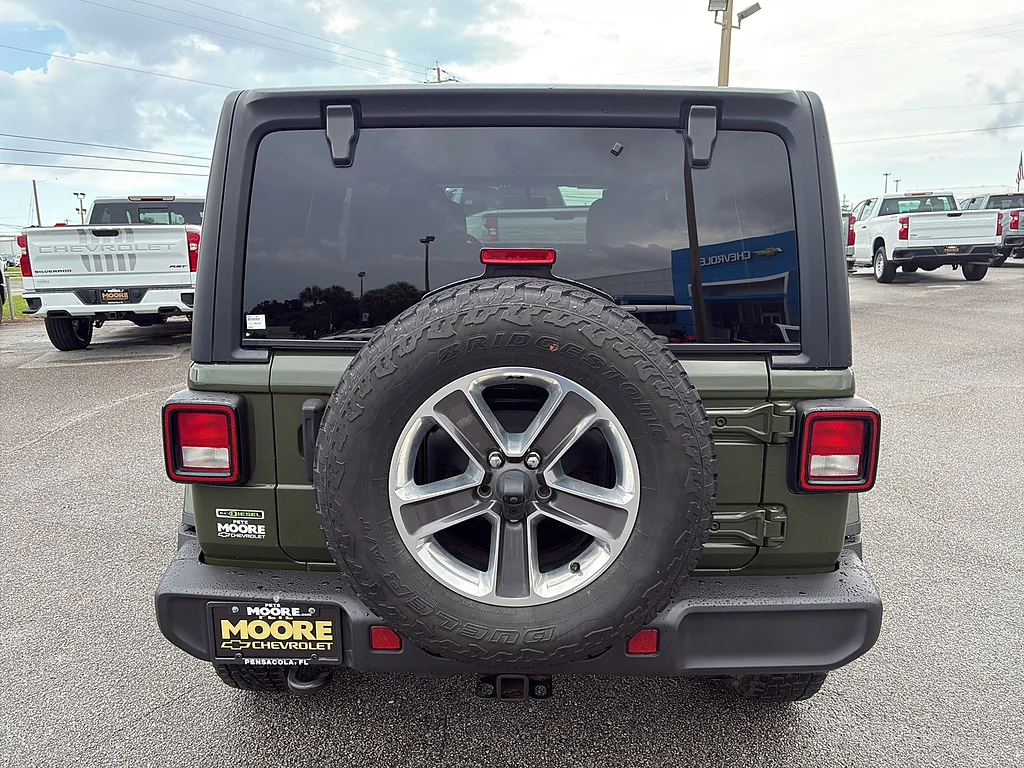 Used 2020 GREEN Jeep  image 7