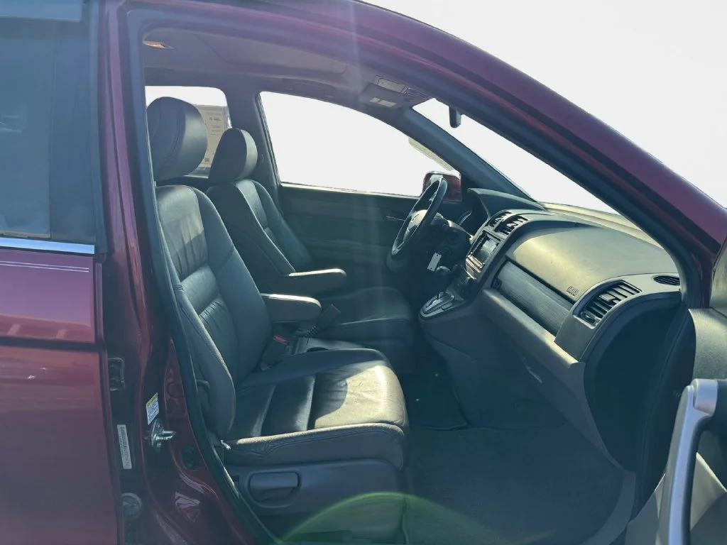 Used 2007 Tango Red Pearl Honda EX-L image 19