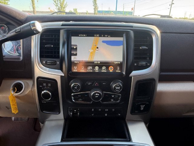 Used 2015 Bright White Clearcoat Ram Big Horn image 17