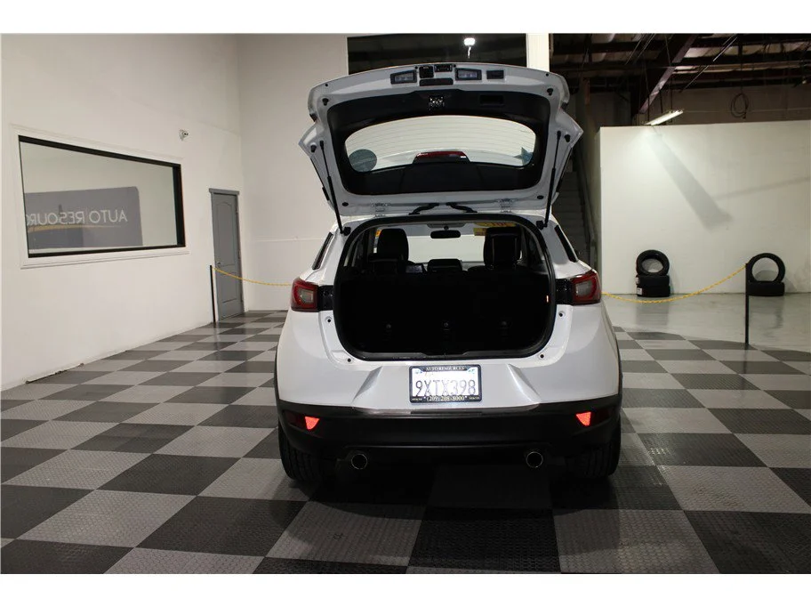 Used 2017 Crystal White Pearl Mica Mazda Touring image 19