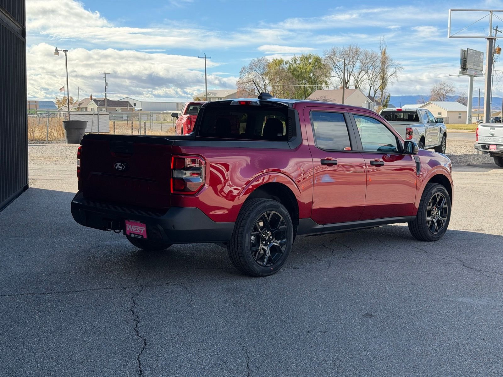 View vehicle photo 7