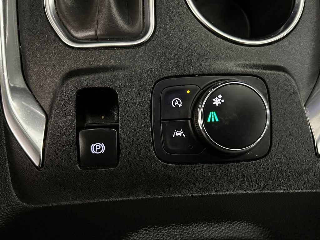 Used 2022 Blue Chevrolet LT image 29
