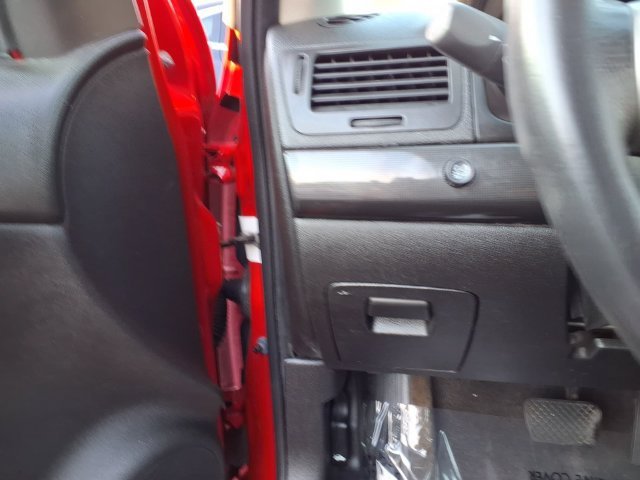 Used 2009 Victory Red Pontiac Y image 13