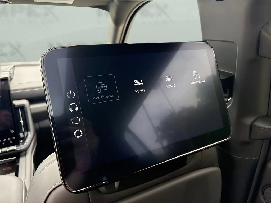 2026 GMC Yukon XL AT4 Ultimate - Photo 15