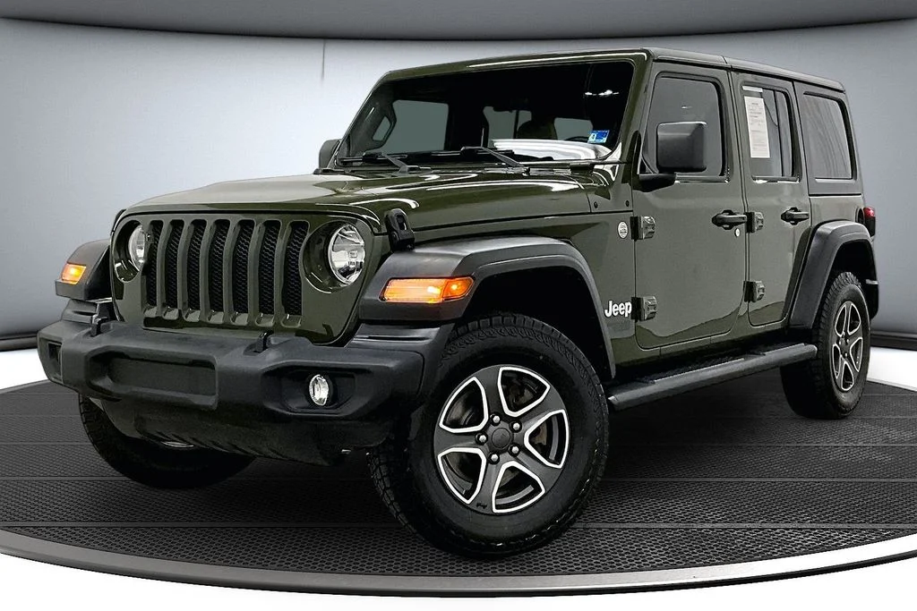 Used 2021 Green Jeep Unlimited Sport S image 3