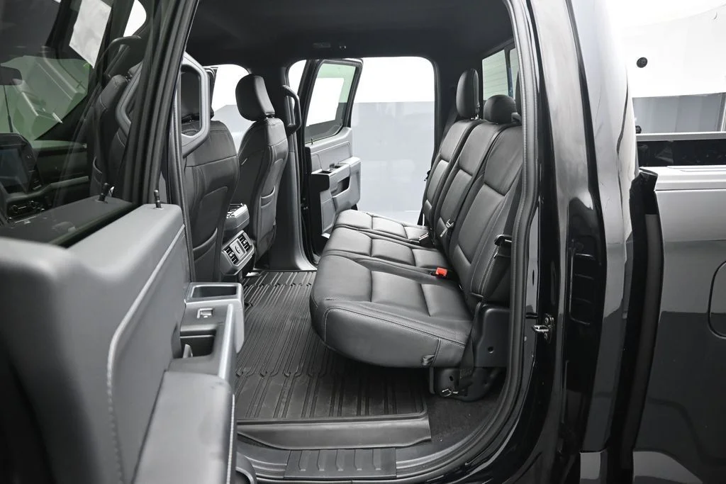 New 2026 Agate Black Metallic Ford XLT image 19
