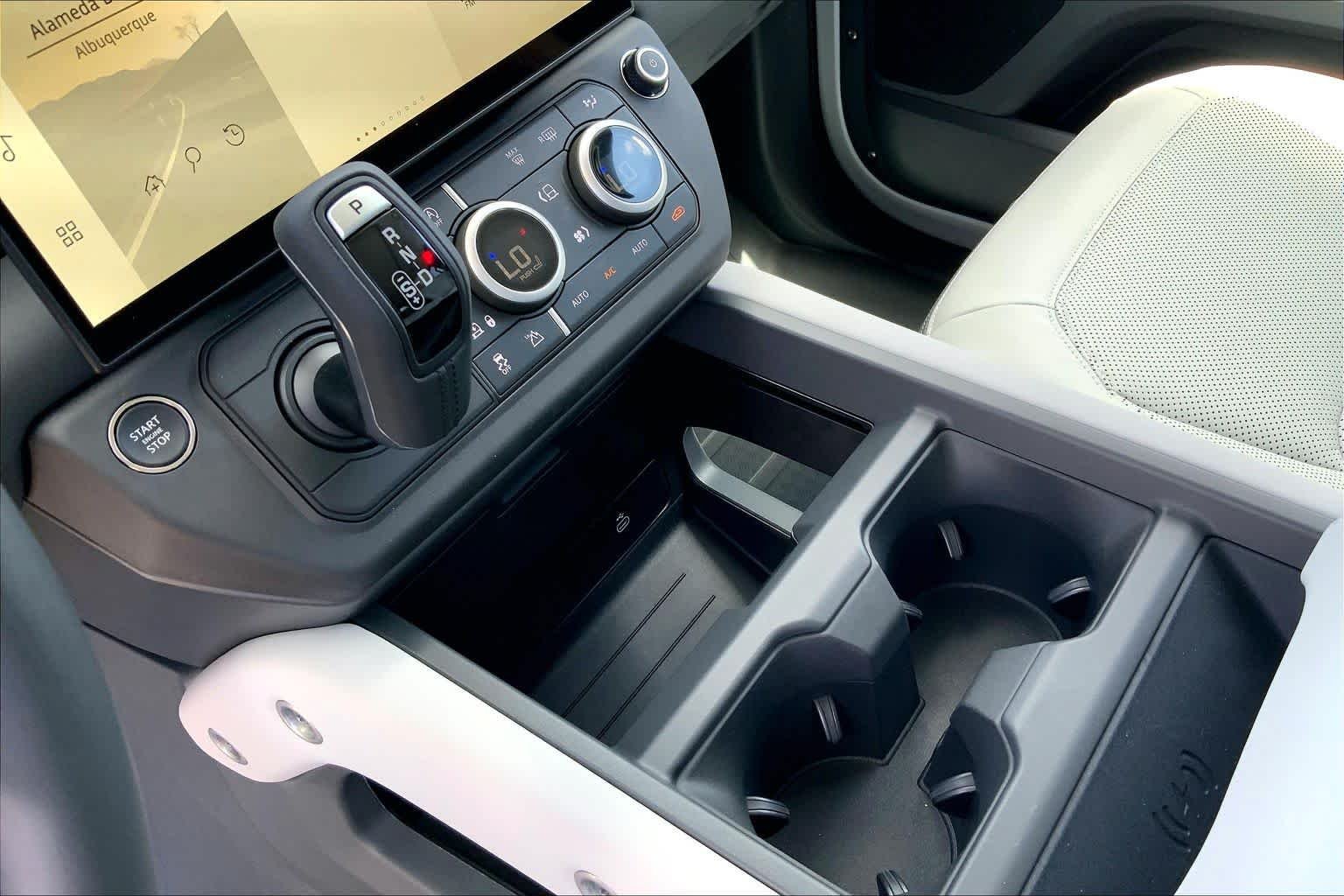 New 2026 Fuji White Land Rover S image 7