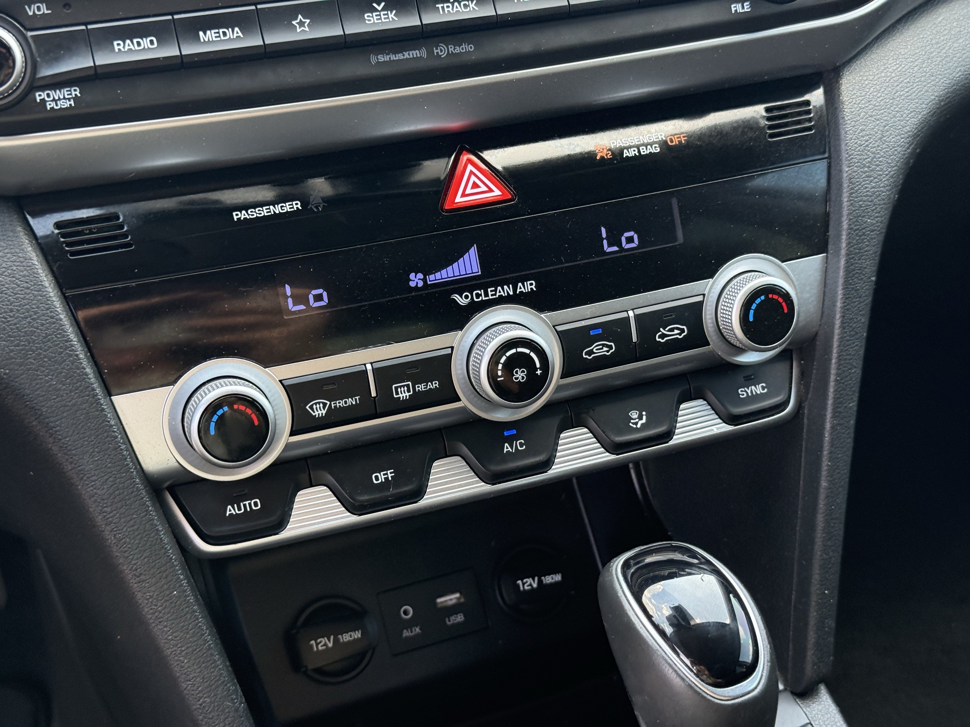 Used 2020 Quartz White Pearl Hyundai Value Edition image 22