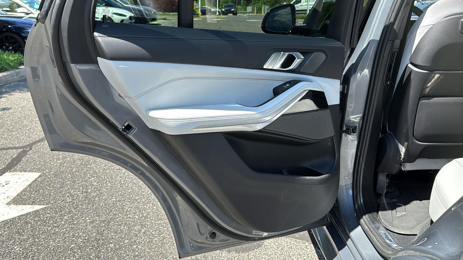 Used 2024 Skyscraper Grey Metallic BMW xDrive50e image 22