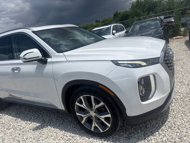 Used 2021 White Hyundai SEL image 4