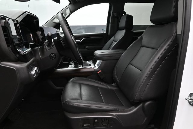 2023 GMC Sierra 1500 SLT - Photo 10