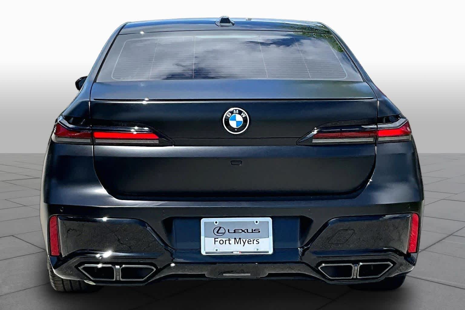 Used 2024 Black Sapphire Metallic BMW 760i xDrive image 5