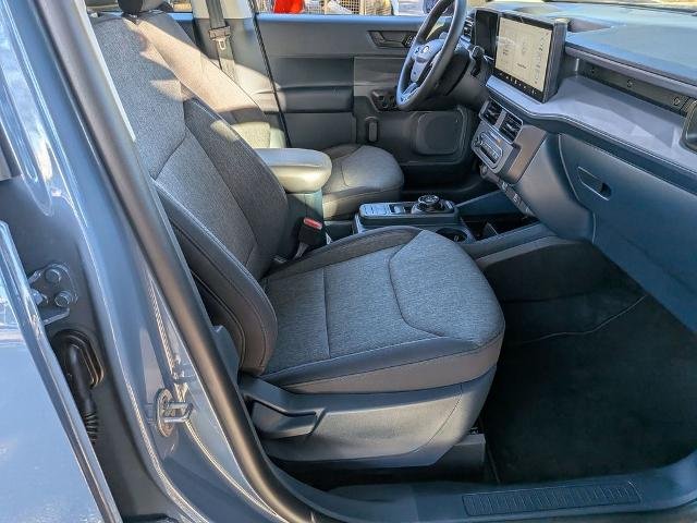 New 2025 Azure Gray Metallic Tri-Coat Ford XLT image 32