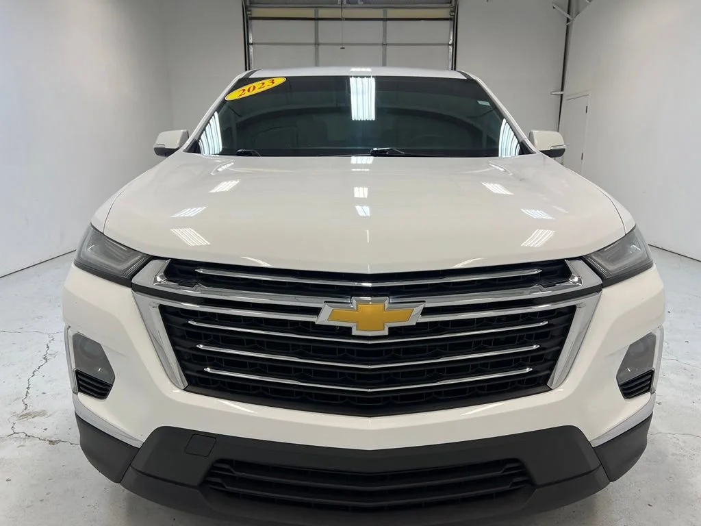 Used 2023 Summit White Chevrolet LT Leather image 13