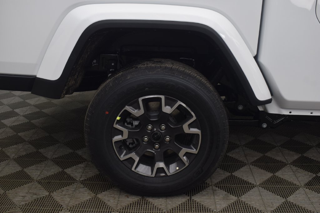 New 2026 Bright White Clear-Coat Exterior Paint Jeep Sahara image 8
