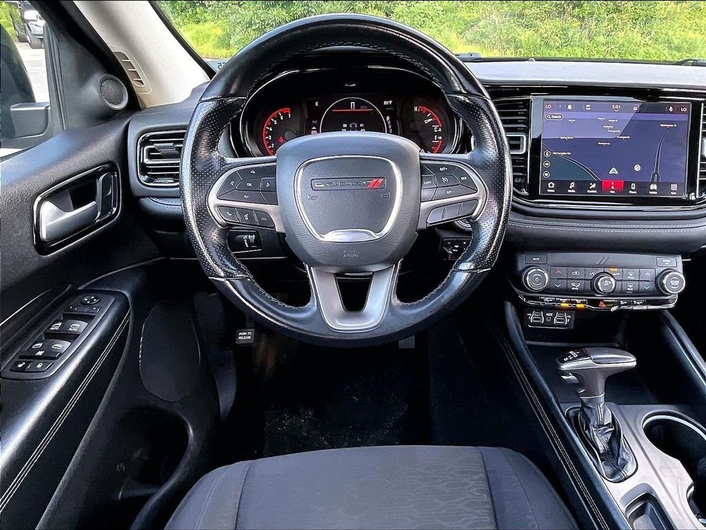 Used 2022 Black Dodge SXT image 18