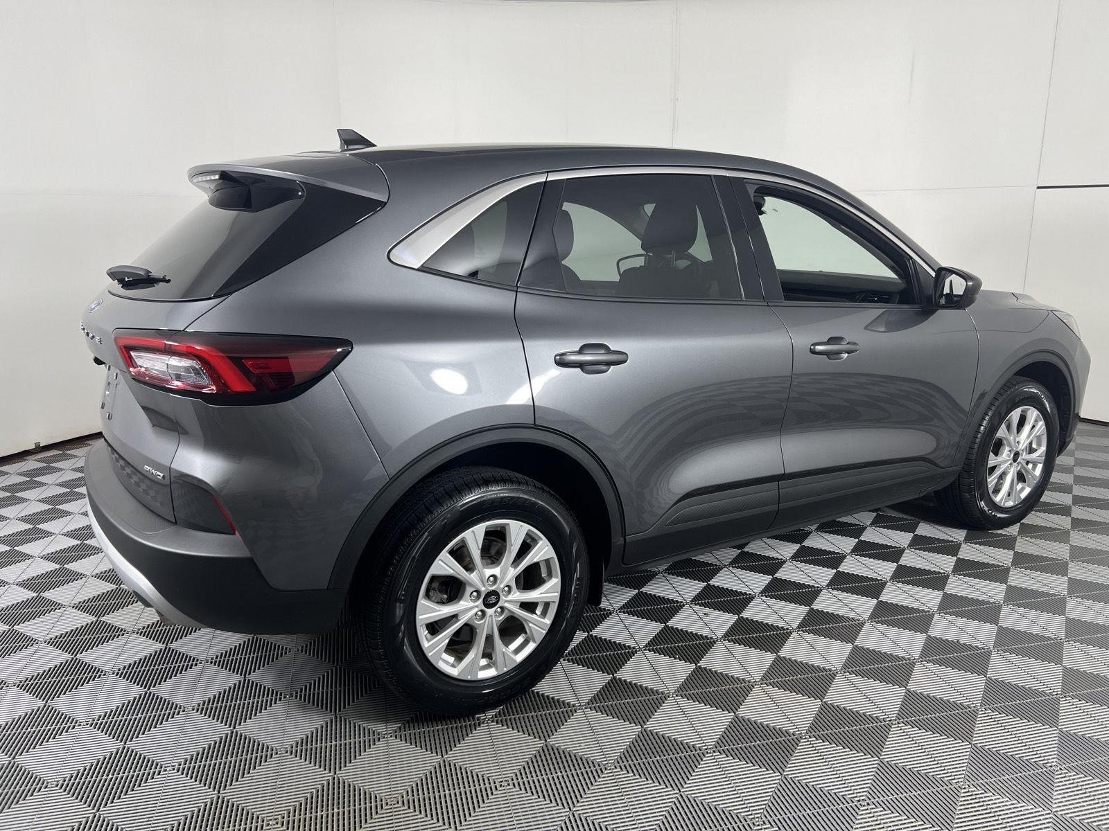 Used 2023 Carbonized Gray Ford Active image 10