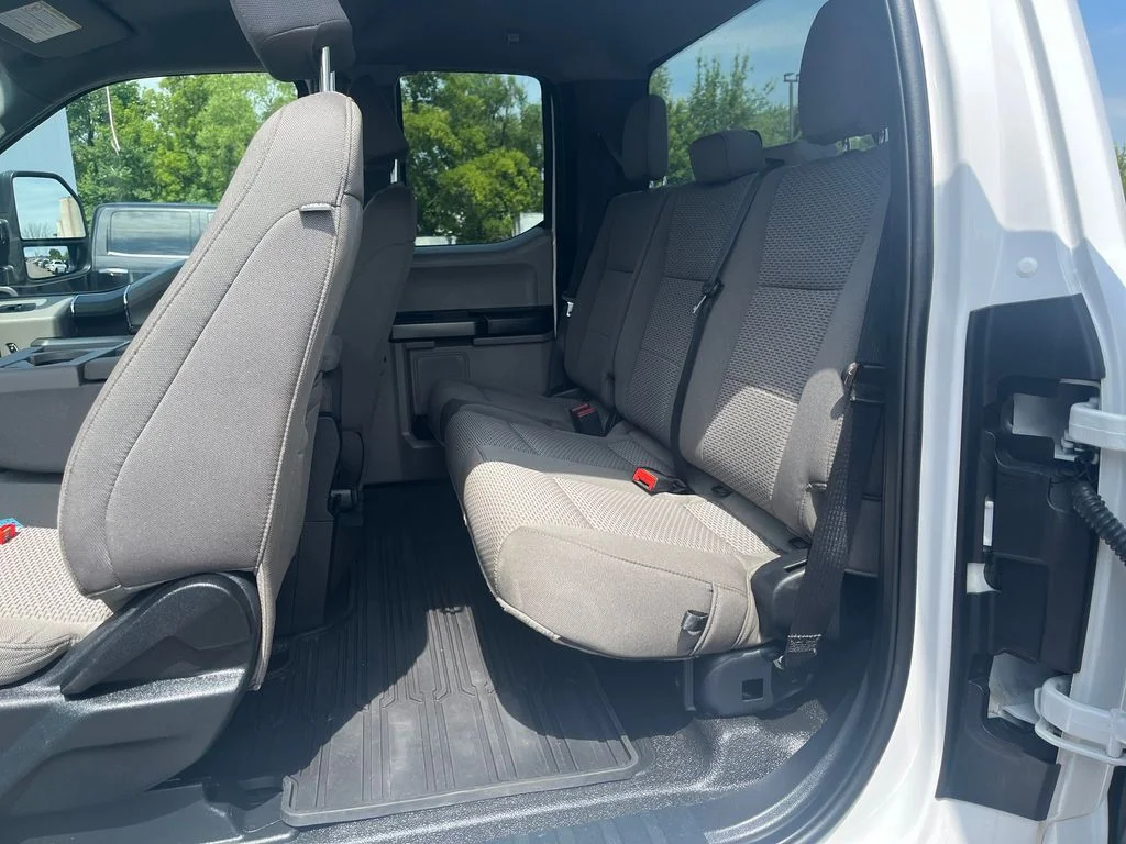 2021 Ford F-350 Super Duty XLT - Photo 26